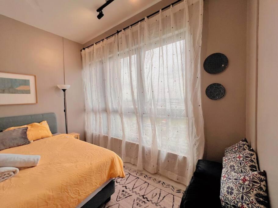 Studio Staycation D'Sara @ Linked Mrt, Near Thomson Hospital & Sungai Buloh Hospital Eksteriør bilde